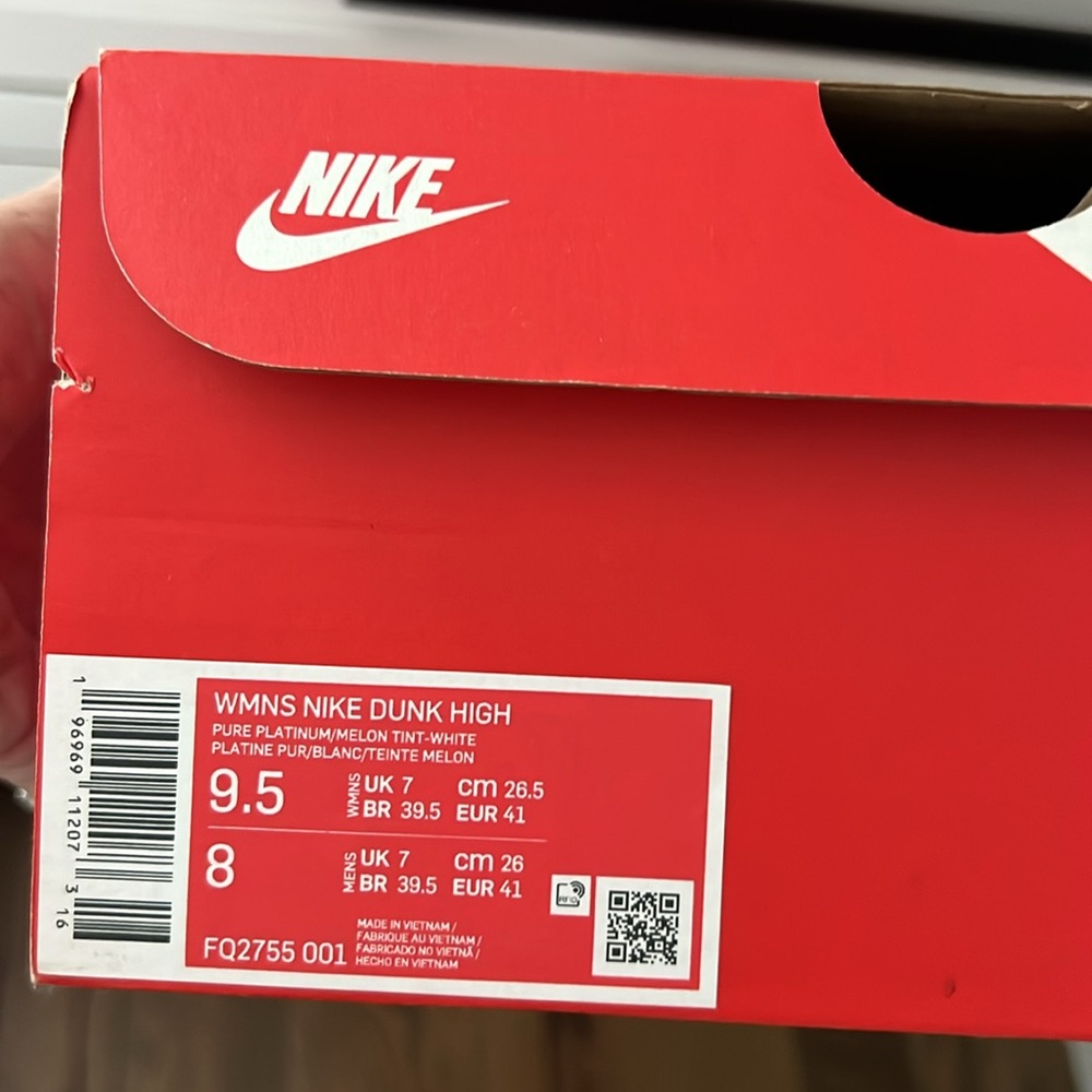 Like New Nike Dunk Highs - Picture 11 of 11